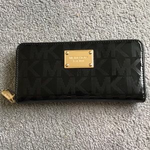 Lightly used Michael Kors wallet